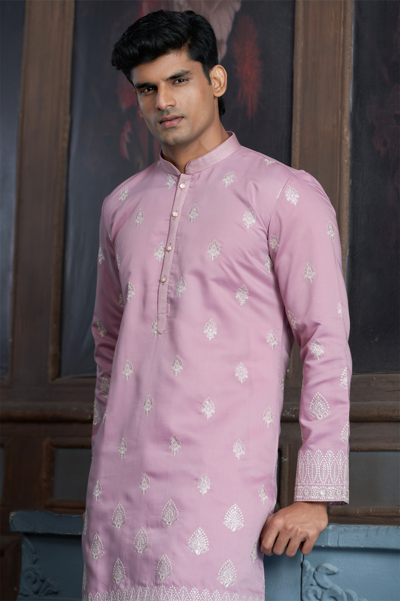 Onion Pink Chanderi Daman Embroidery Kurta Pyjama with All over Buta