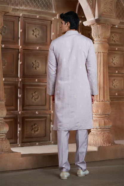 Lavender cotton Kurta Pyjama with Thread Embroidery and Motifs