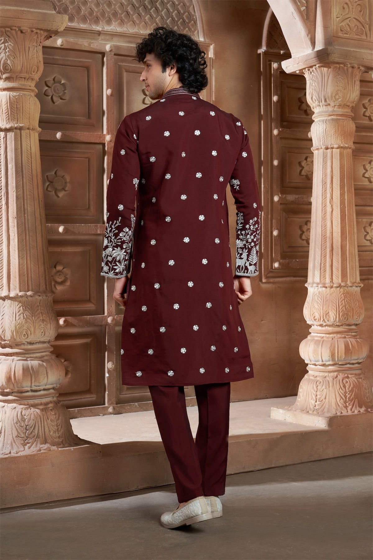 Maroon cotton Kurta Pyjama with Thread Embroidery and Motifs